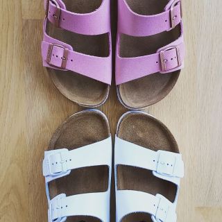 👡 Leon 4010 – Dámské anatomické korkové nazouváky Lehké, pohodlné a stylové nazouváky, které vašim nohám poskytnou...